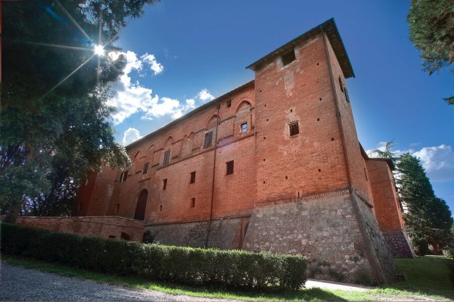 Montalcino: Brunello Wine Tasting & Lunch in a Tuscan Castle - Exploring the castle, cellar, and barrel room