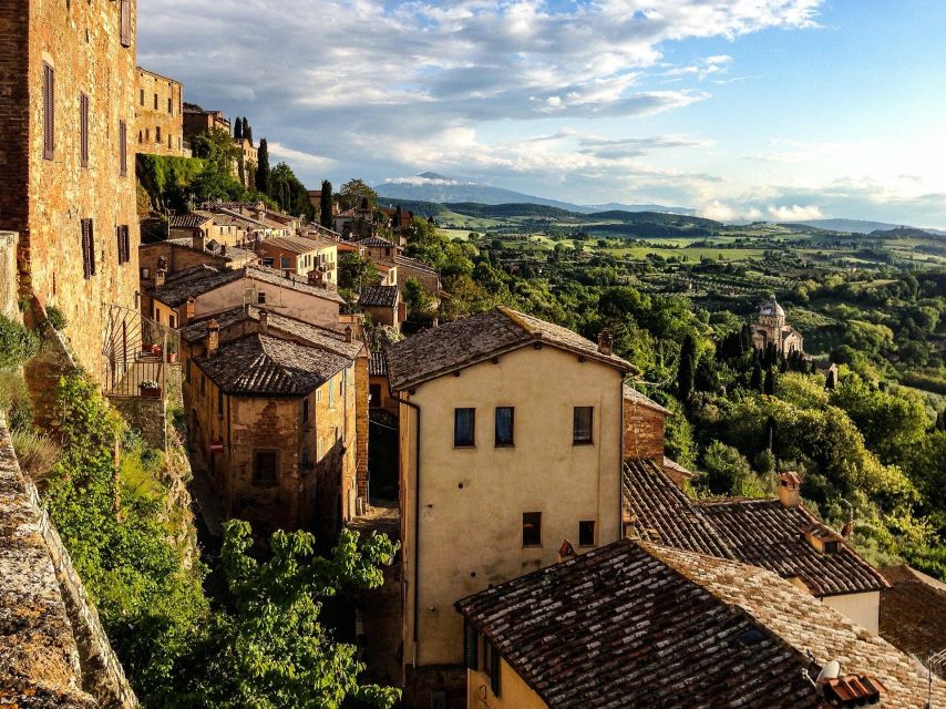 Montepulciano: Winery Tour and Tasting - The underground rooms are the main attraction