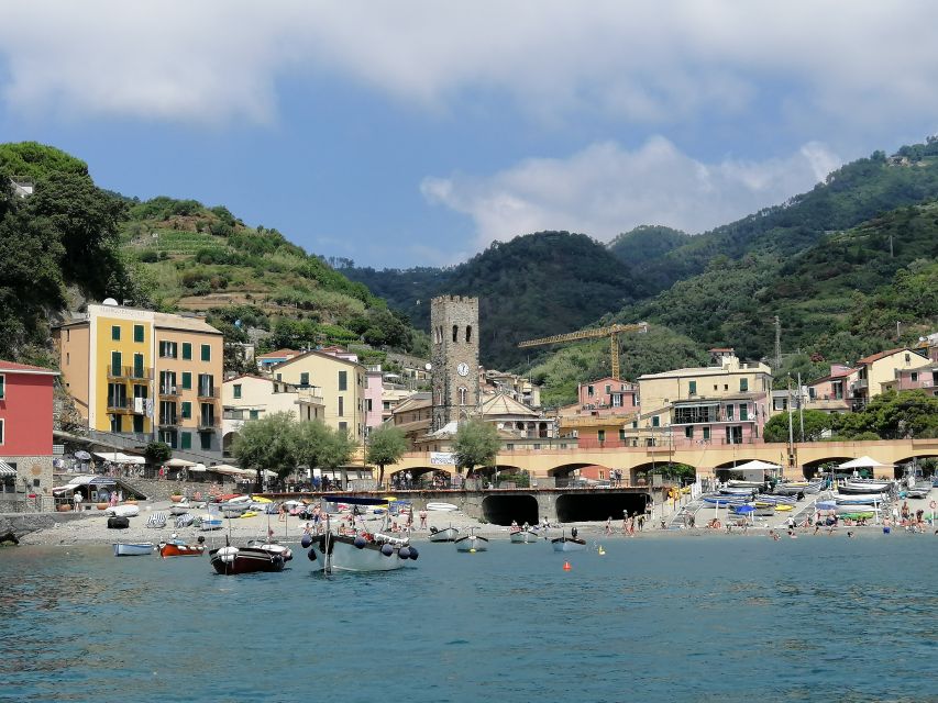 Monterosso al Mare: Monterosso Kayak and Snorkeling Tour - Why seeing Monterosso from a kayak works