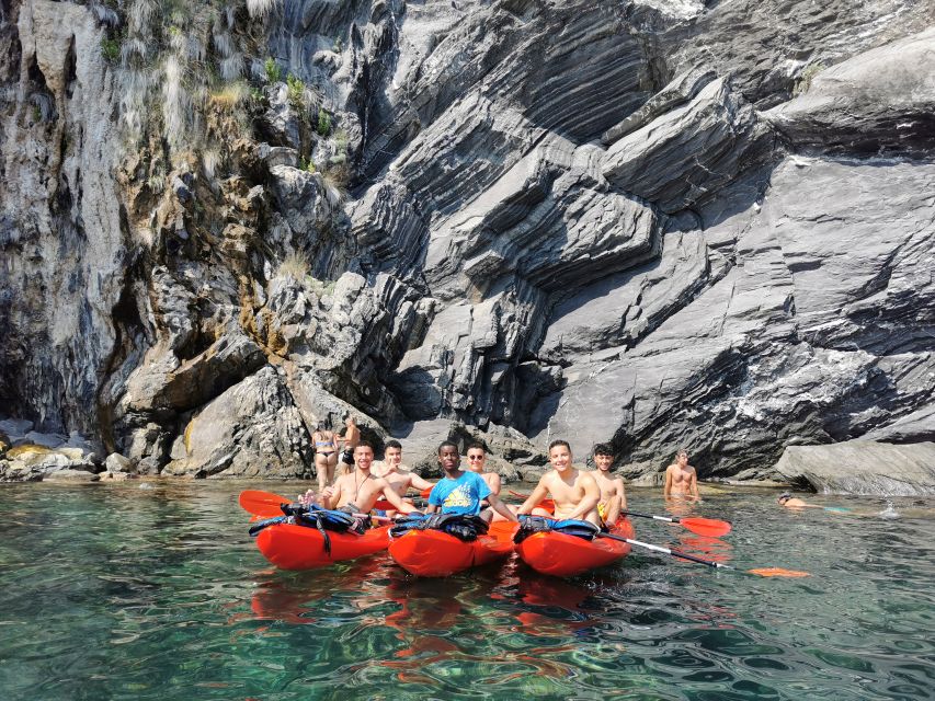 Monterosso al Mare: Monterosso Kayak and Snorkeling Tour - The coastal paddle: about 90 minutes of views and stories
