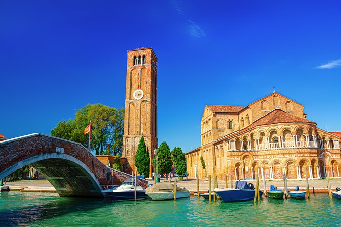 Murano & Burano Islands Guided Small-Group Tour by Private Boat - Who should book this island tour?