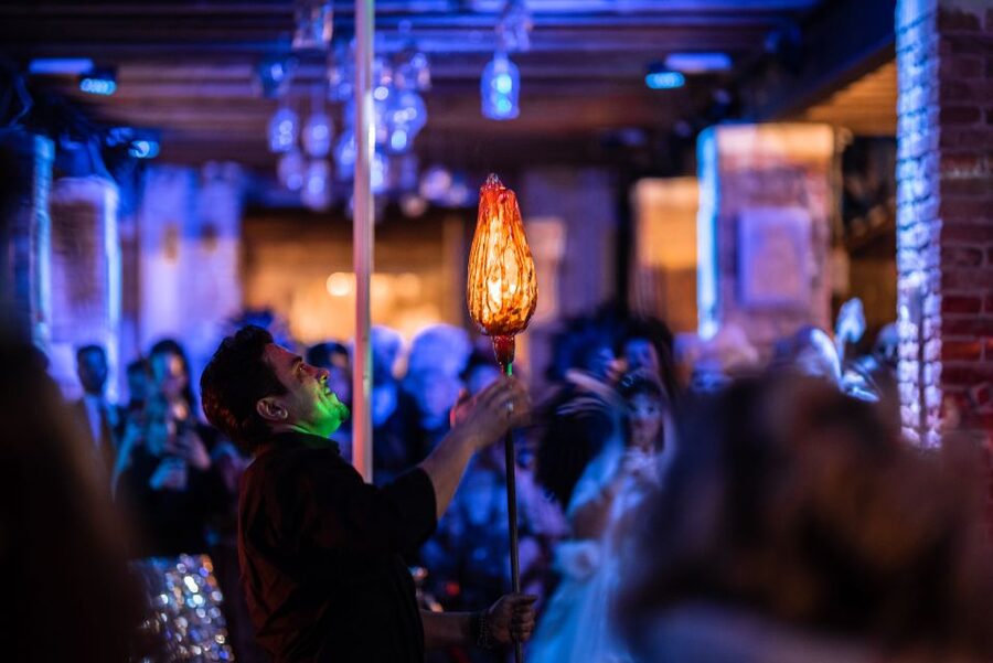 Murano: Glass Blowing Demonstration with Optional Drinks - Adding prosecco or a drink at Don Giovanni bar