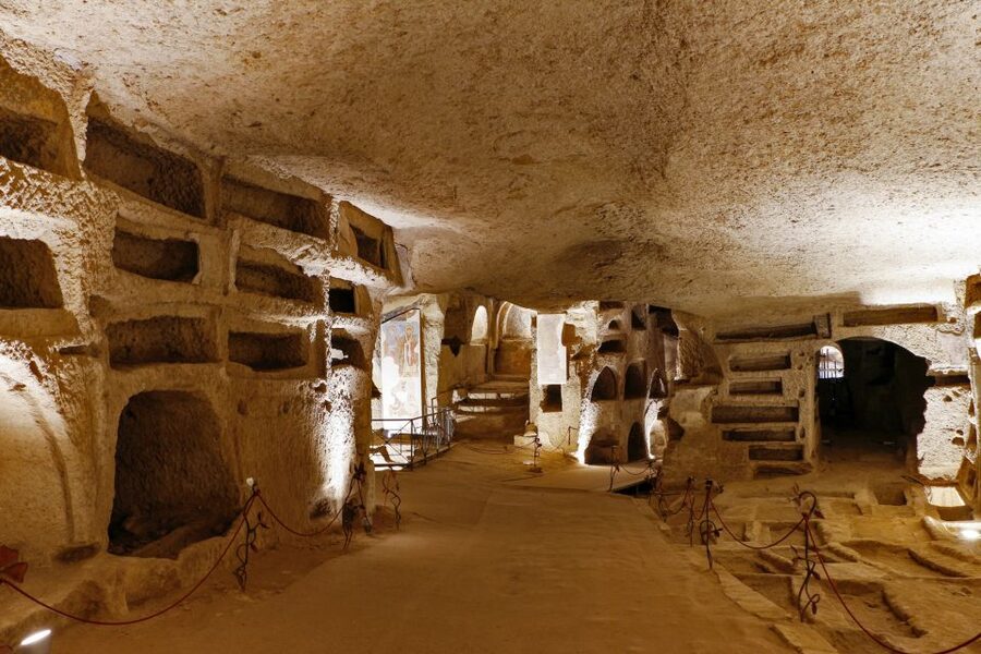 Naples: Catacombs of San Gennaro Entry Ticket & Guided Tour - Why the Catacombs of San Gennaro are worth your time