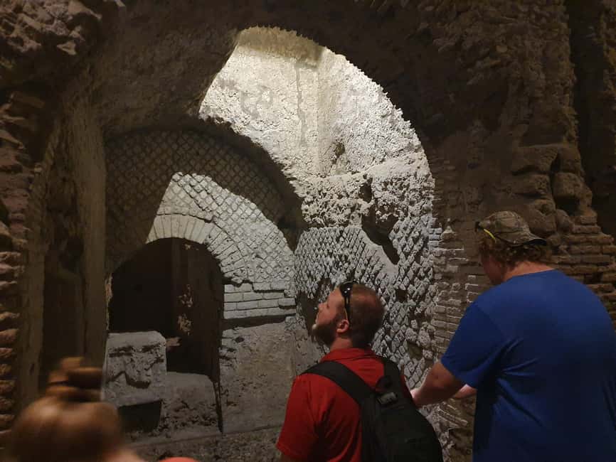 Naples: City Walking Tour w/ Underground Roman Ruins Ticket - Going below street level at Neapolis Sotterrata