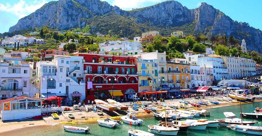 Naples: Day Trip to Pompeii and Capri - Two hours inside the Pompeii ruins