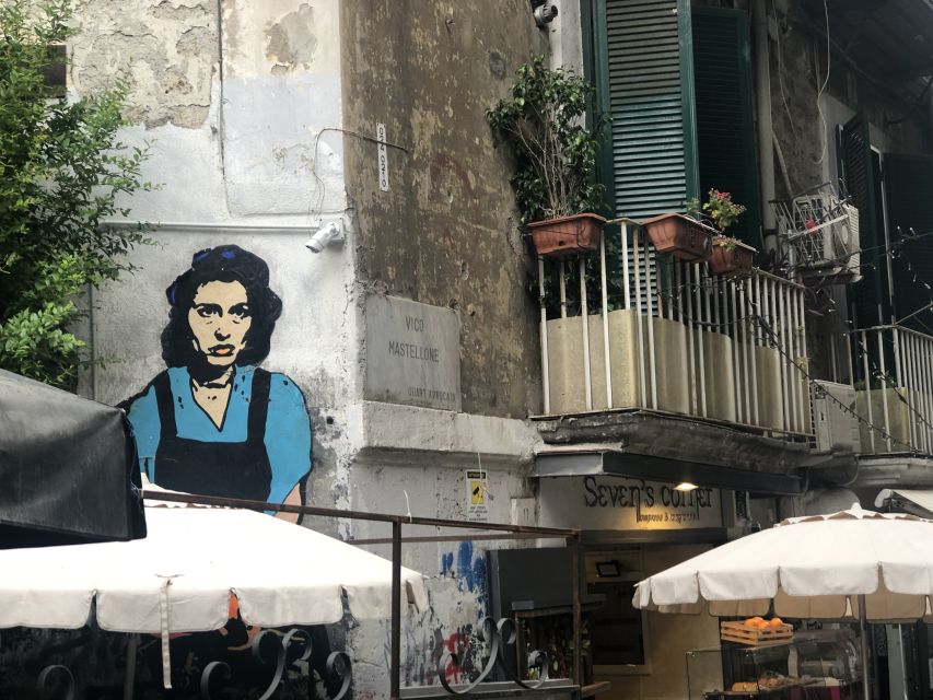 Naples: Guided Pub Crawl in the Old Town - Reaching the Spanish Quarters