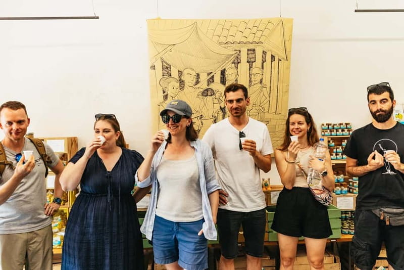Naples: Guided Street Food Tour with Spritz - Via dei Tribunali and the old city streets