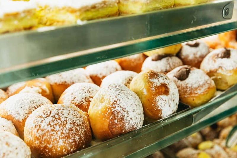 Naples: Guided Street Food Tour with Spritz - Piazza Nilo, Spaccanapoli, and dessert