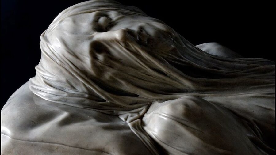 Naples: Old Town and Veiled Christ Tour - San Gregorio Armeno and the everyday face of Spaccanapoli