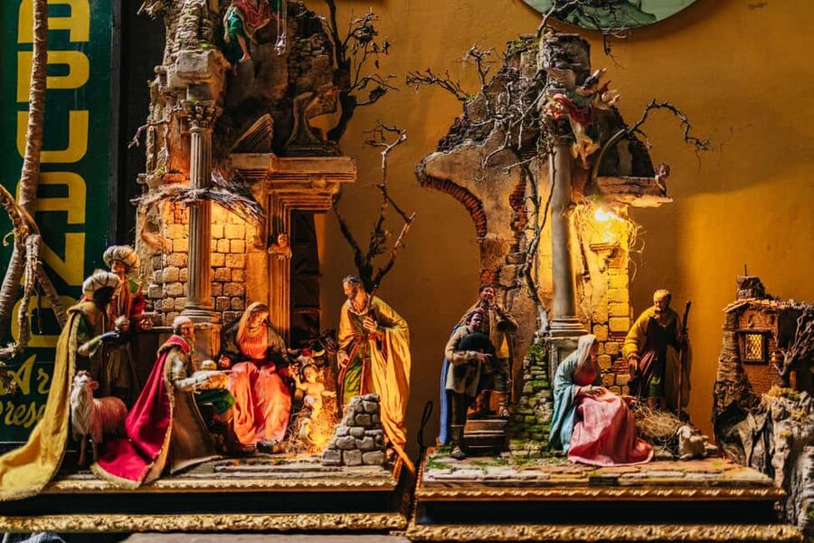 Naples: Old Town Guided Walking Tour - San Lorenzo Maggiore and the Roman layer below