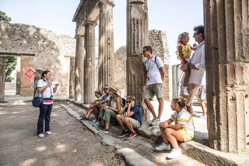 Naples or Sorrento: Full-Day Pompeii and Mount Vesuvius Tour - What happens at the crater