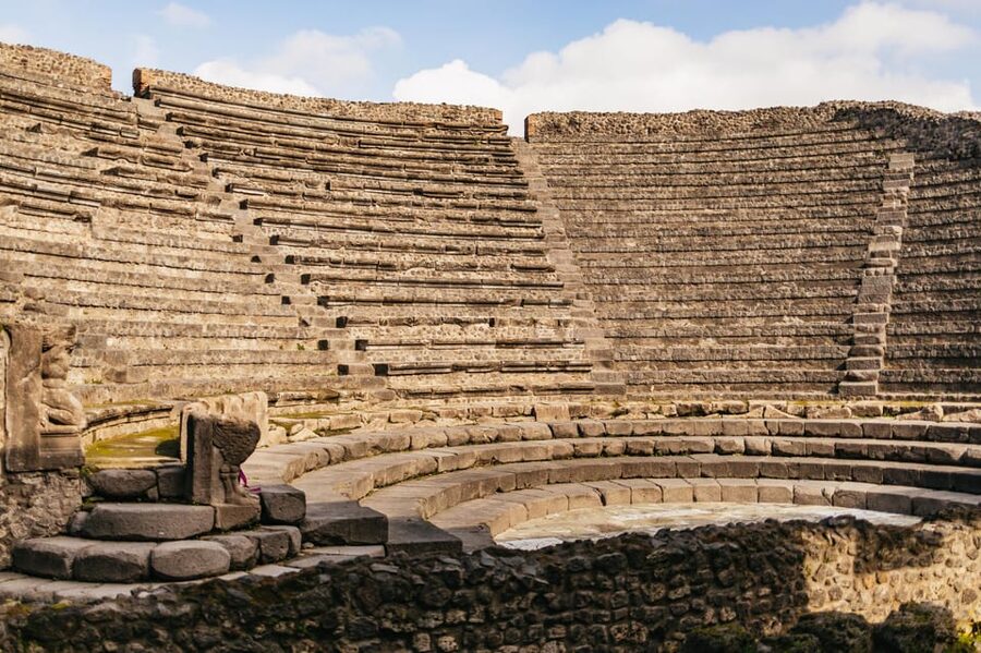 Naples: Pompeii and Mt. Vesuvius with Lunch and Wine Tasting - Who Will Enjoy This Day Most?