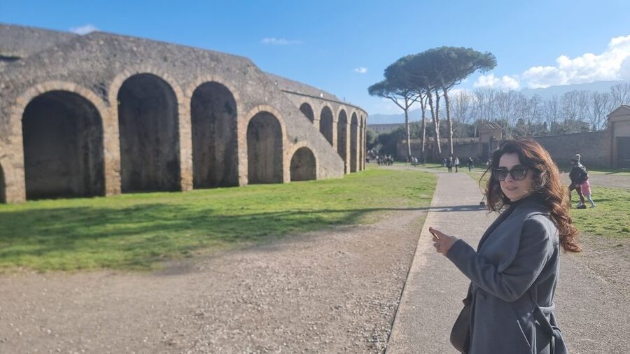 Naples: Pompeii Self Guided Audio Tour - House of the Vettii and the best-preserved interiors