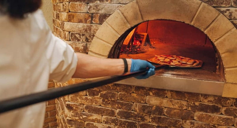 Naples: Premium Pizza-Making Class at a Pizzeria - San Marzano Tomatoes and the Classic Margherita