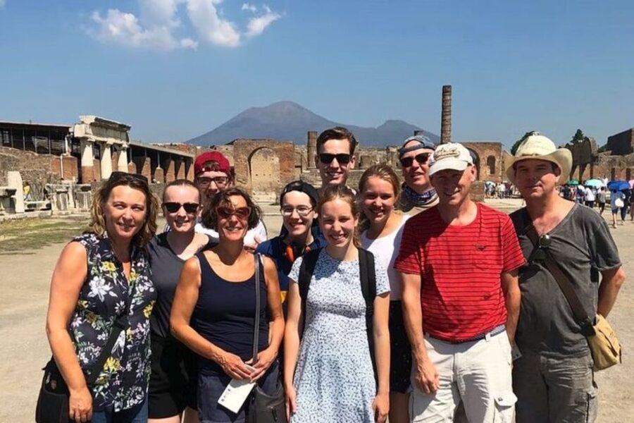 Naples: Private custom tour with a local guide - The guides make the difference