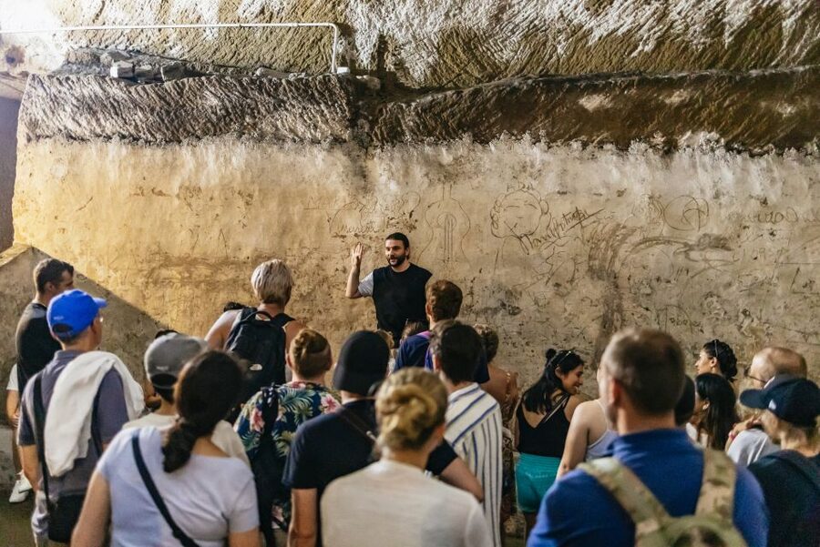 Naples: Spanish Quarters Underground Guided Tour - Key points before you book