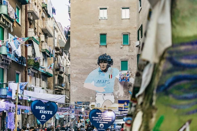 Naples: Street Art & History Tour in the Spanish Quarters - Reading the Spanish Quarters one alley at a time