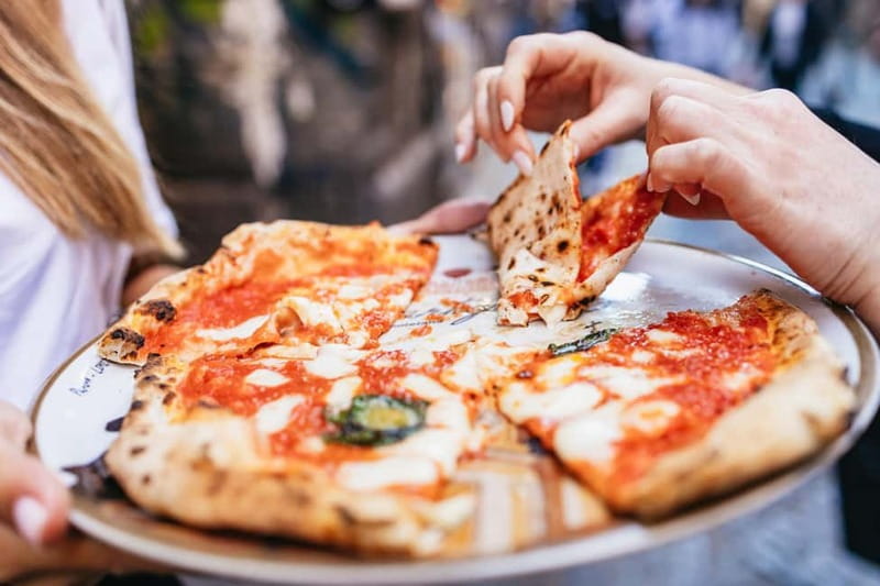 Naples: Street Food Walking Tour with Local Guide - Key points at a glance