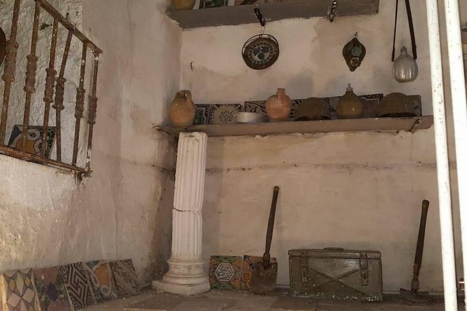 Naples Underground Spanish Quarters with Guide - Who will enjoy this most
