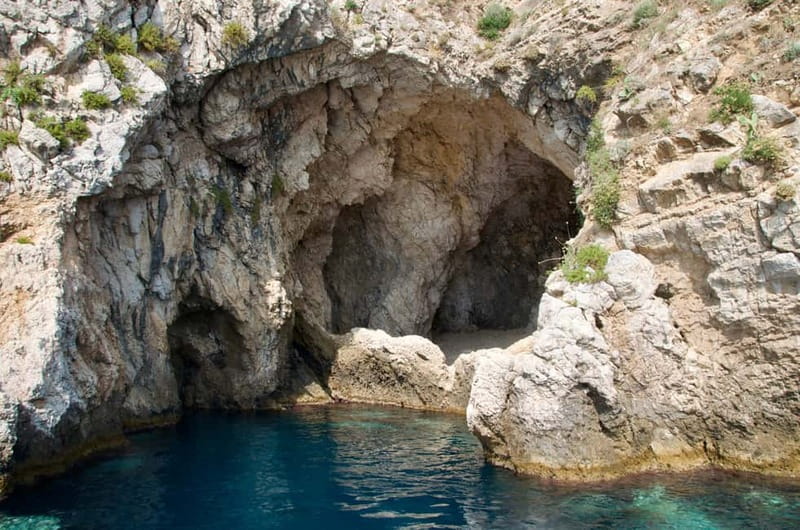Naxos: Taormina Boat Tour with Snorkeling and Prosecco - Key points at a glance