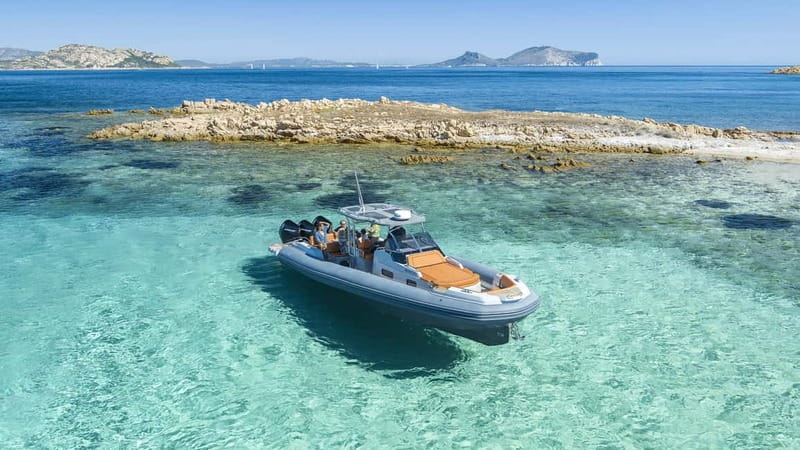 Olbia: Boat tour to Tavolara Park with Aperitif and Drinks - Spiaggia del Dottore: your first swim
