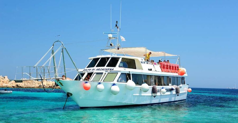 Olbia: Maddalena Archipelago Boat Tour with Minibus Transfer - One hour in La Maddalena town