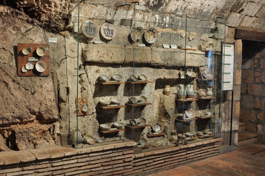 Orvieto: Pozzo della Cava Entry Ticket - Three-Story Basements Beneath the Medieval Streets