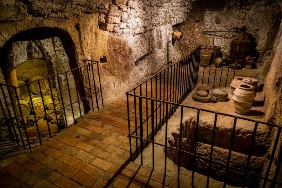 Orvieto: Pozzo della Cava Entry Ticket - The Renaissance Changes in the Final Cave