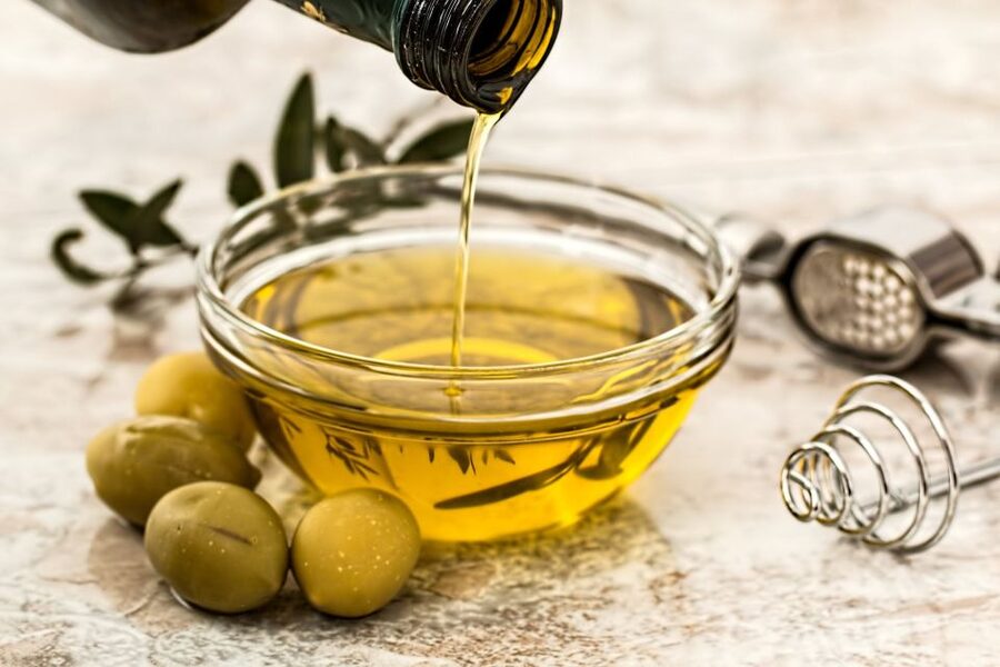 Ostuni: Olive Oil Tasting Tour - Walking among Ostuni’s ancient olive trees
