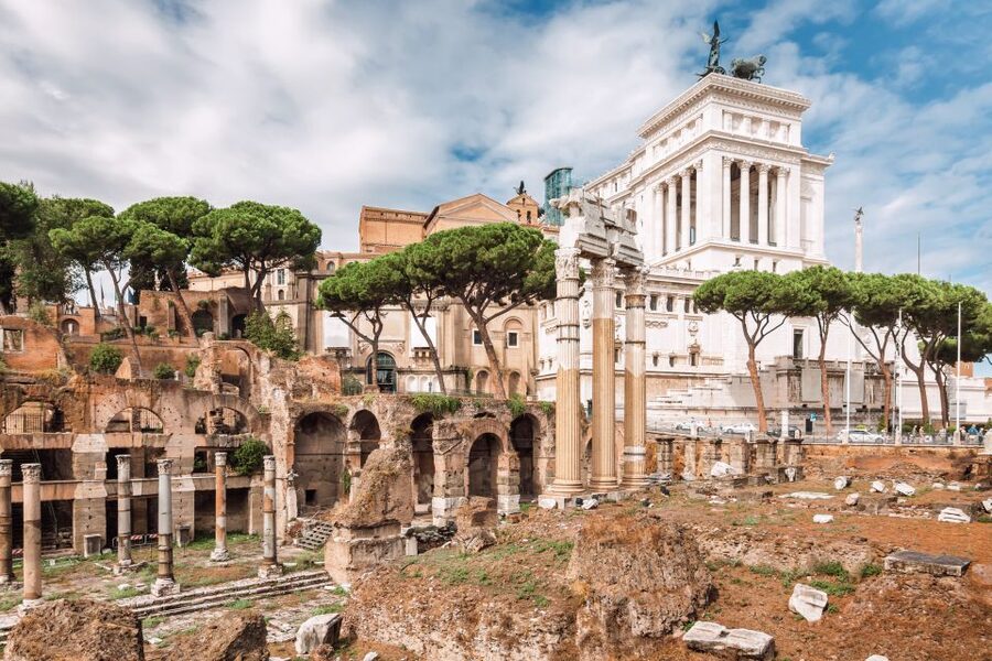 Palatine Hill and Roman Forum Tour with Fast-Track Entrance - Timing, meeting point, and what to carry