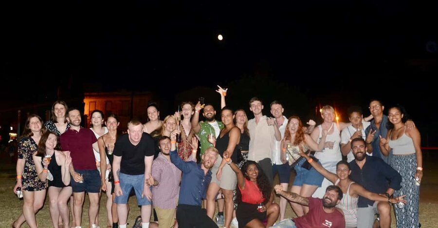 Palermo: Guided Bar Crawl with Shots and Discounts on Drinks - Starting at Finch Lounge at 9:30 p.m.