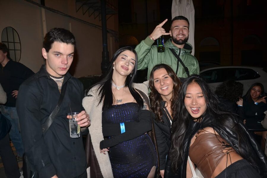 Palermo: Guided Bar Crawl with Shots and Discounts on Drinks - Stop three: where the group usually comes together