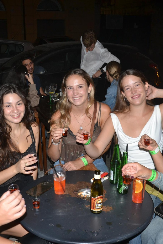 Palermo: Guided Bar Crawl with Shots and Discounts on Drinks - Stop one: easing into Palermo nightlife