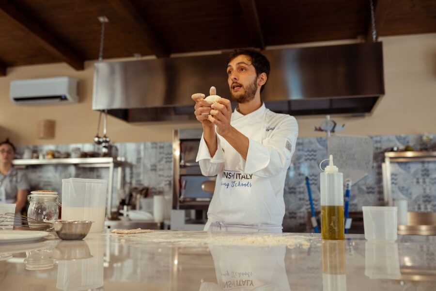 Palermo: Pizza and Gelato Cooking Class with Dinner and Wine - Starting at Via Volturno in central Palermo