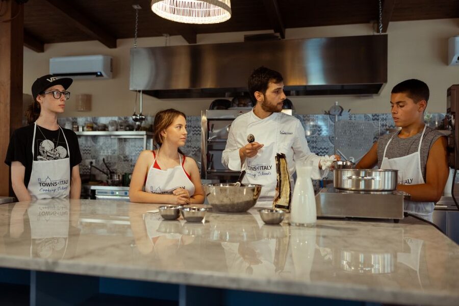 Palermo: Pizza and Gelato Cooking Class with Dinner and Wine - A practical lesson with Lidia, Marcello, and other chefs