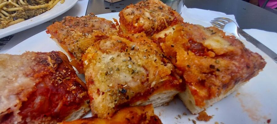 Palermo Sicilian Street Food Tour: Small Group with a Local - Cannoli and granita finish the meal