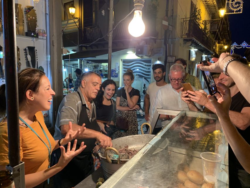 Palermo: Small Group Night Street Food Tour - Conversation, local advice, and the small group atmosphere