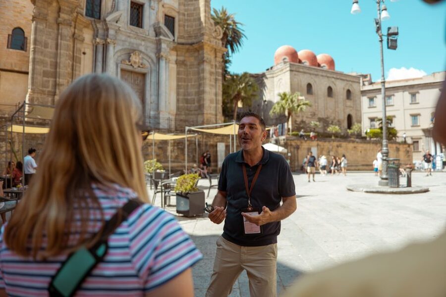 Palermo: UNESCO World Heritage Sites Guided Walking Tour - Piazza Pretoria, Palazzo Pretorio, and Quattro Canti