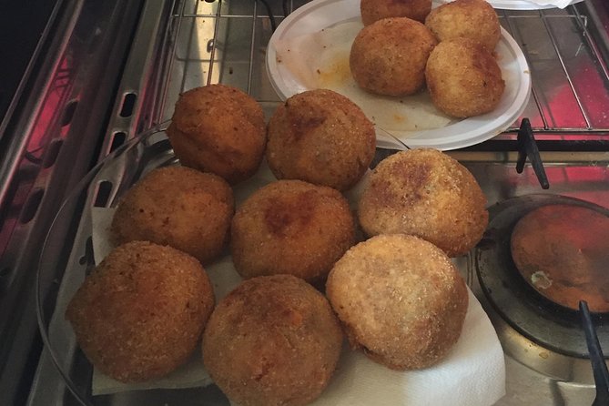 Palermo Walking Tour and Street Food - Eating your way through Capo Market