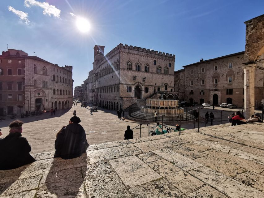 Perugia: Old Town Walking Tour, Piazza IV Novembre - How much value do you get for $35?