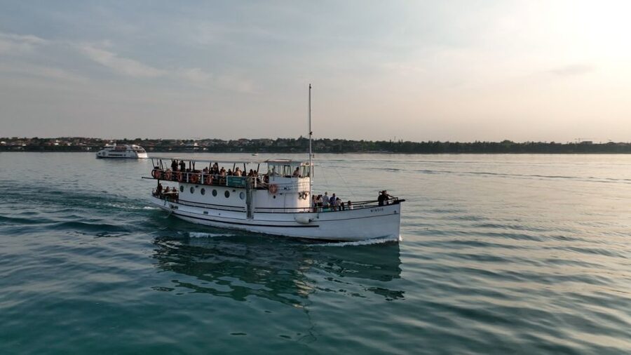 Peschiera: Half-Day Lake Garda Cruise with Lunch - The crew and the feel onboard