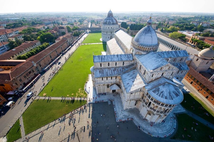 Pisa: Guided Walking Tour with Optional Leaning Tower Ticket - Piazza dei Miracoli: Pisa’s grand opening scene