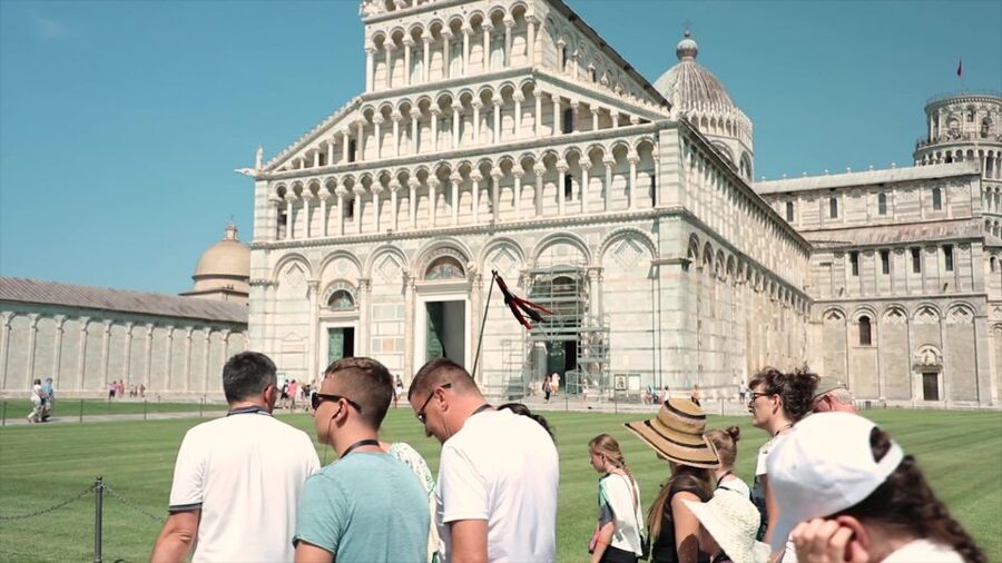 Pisa: Half-Day Afternoon Tour from Florence - Arriving in Piazza dei Miracoli