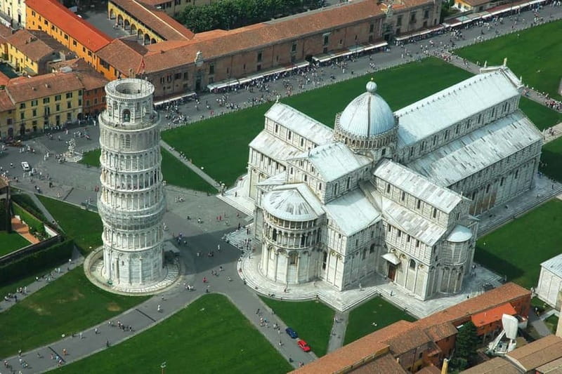Pisa Leaning Tower & Cathedral Official Ticket - The cloakroom rule can shape your arrival