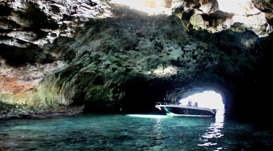 Polignano a Mare: Boat Trip, Swim & Cave with Aperitif - Starting beneath the beach bar