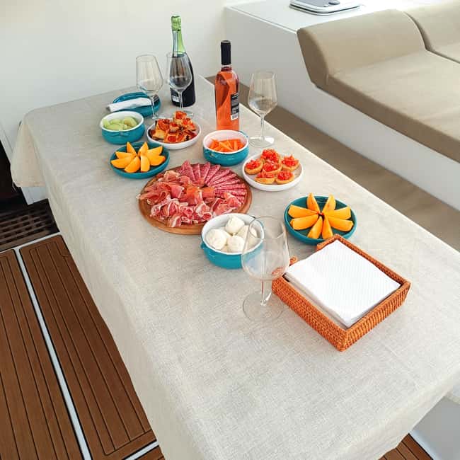 Polignano a Mare: Catamaran Tour with Aperitif & Local Food - Five things that make this catamaran trip worthwhile