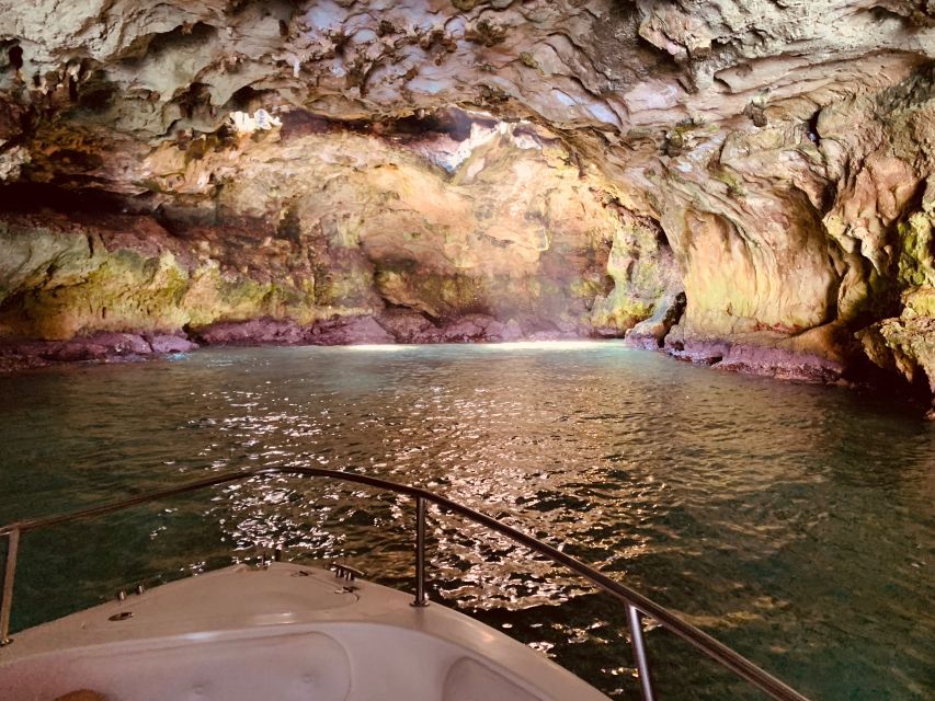 Polignano a Mare: Cave Boat Tour with Aperitif - Private Boat or Small Group?