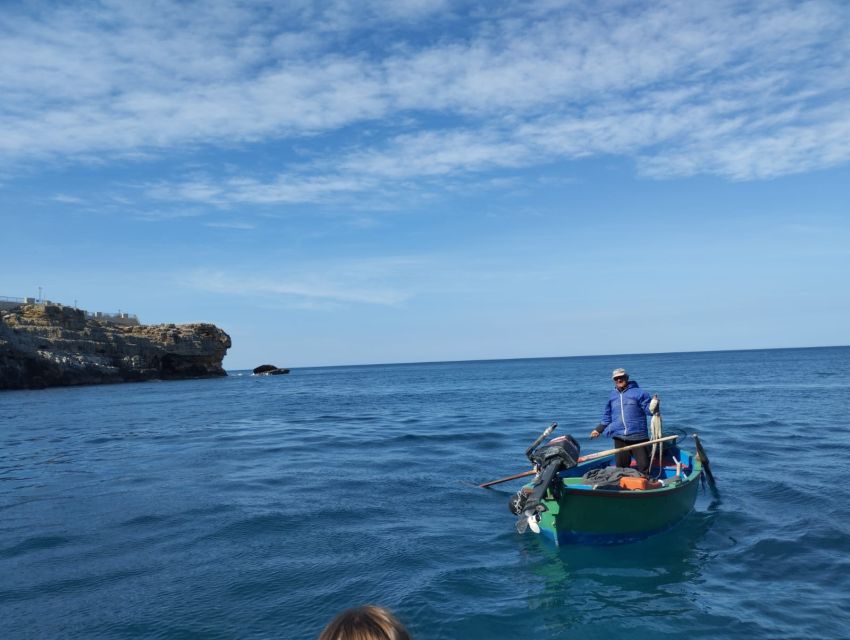 Polignano a Mare: Speedboat Cruise to Caves with Aperitif - Hermit’s Rock and Cala Port’Alga