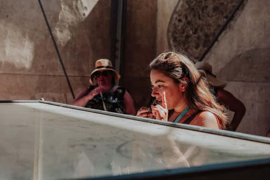 Pompeii 3hours Villa of Mysteries tour with an Archaeologist - The Lupanare, Forum Baths, and the details of daily life