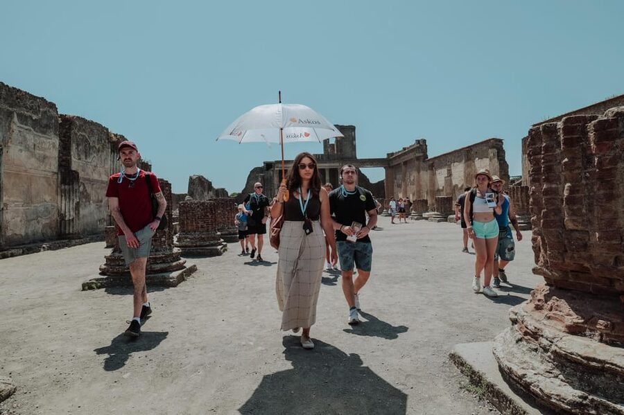 Pompeii 3hours Villa of Mysteries tour with an Archaeologist - Starting at Porta Marina Superiore